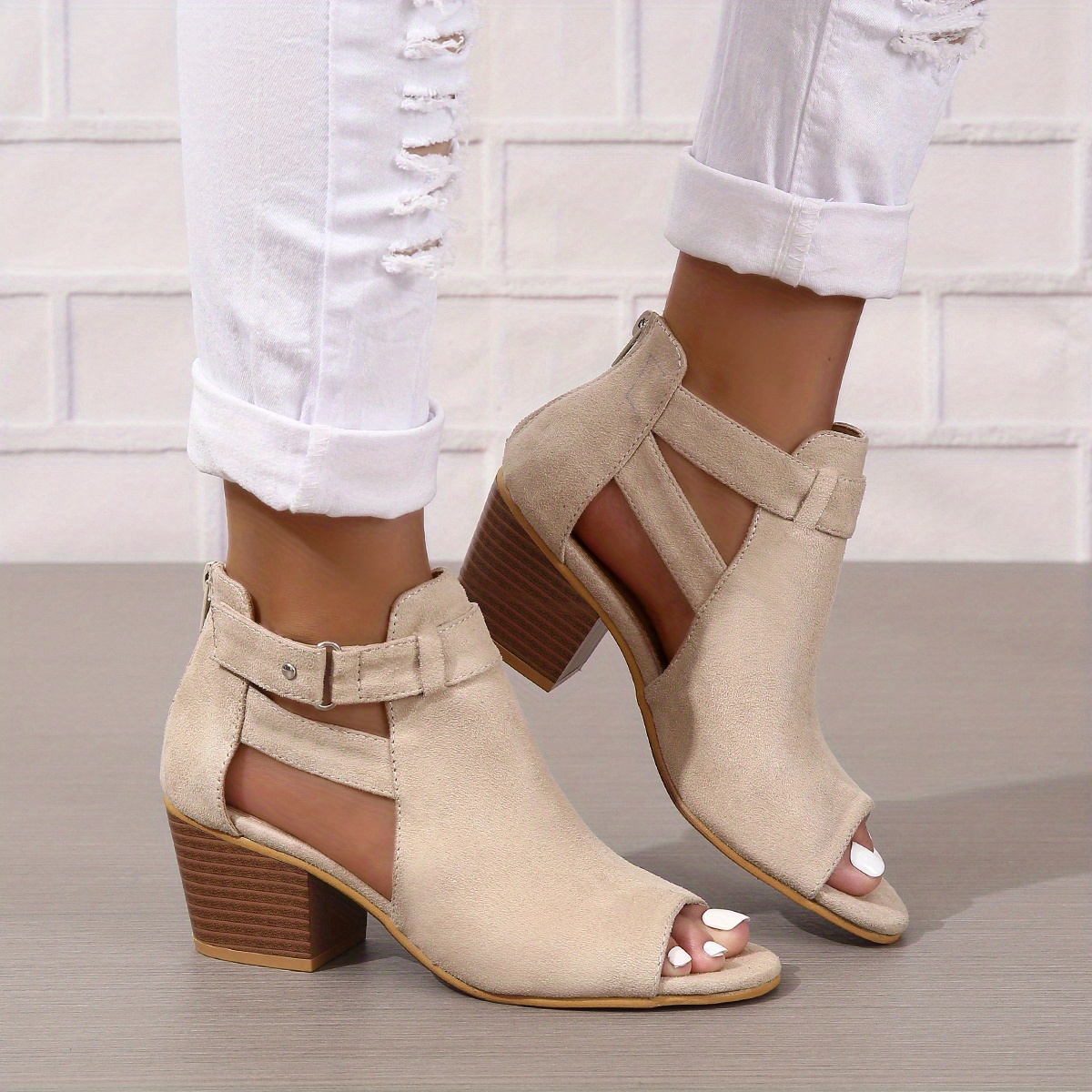womens chunky heeled sandals peep toe solid color cut out back zipper low heels retro stacked heeled sandals details 3
