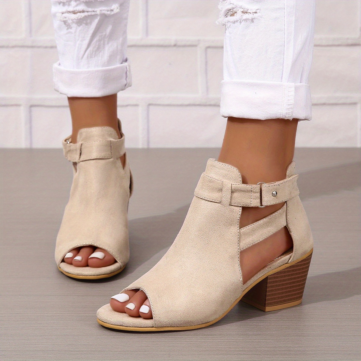 womens chunky heeled sandals peep toe solid color cut out back zipper low heels retro stacked heeled sandals details 11