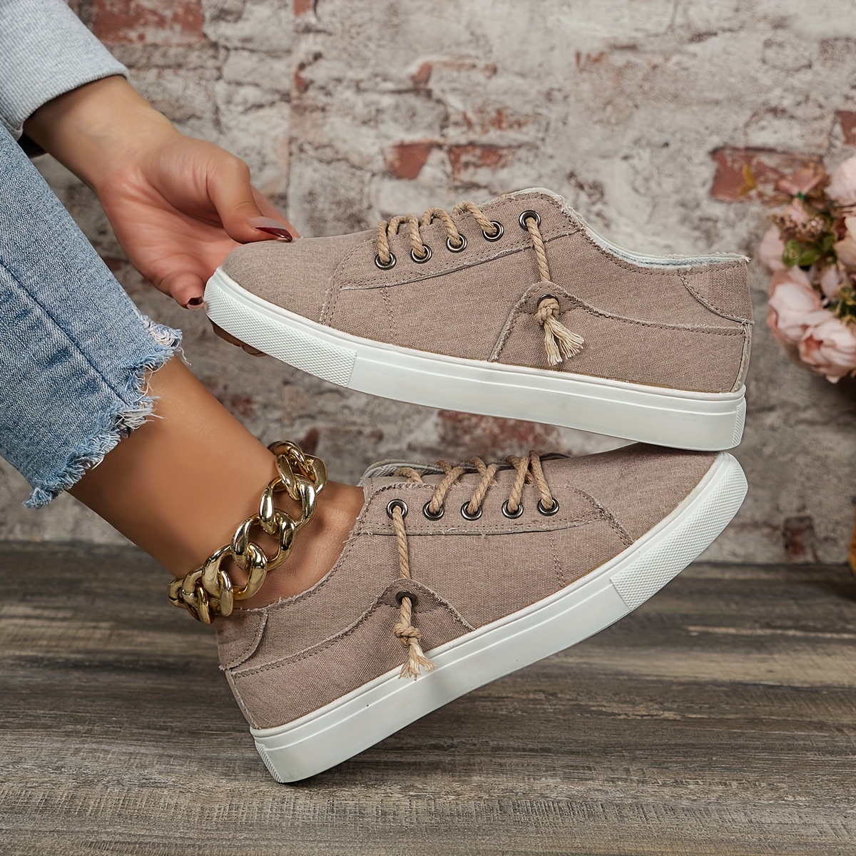 womens solid color sneakers casual lace up outdoor shoes womens comfortable low top shoes details 3