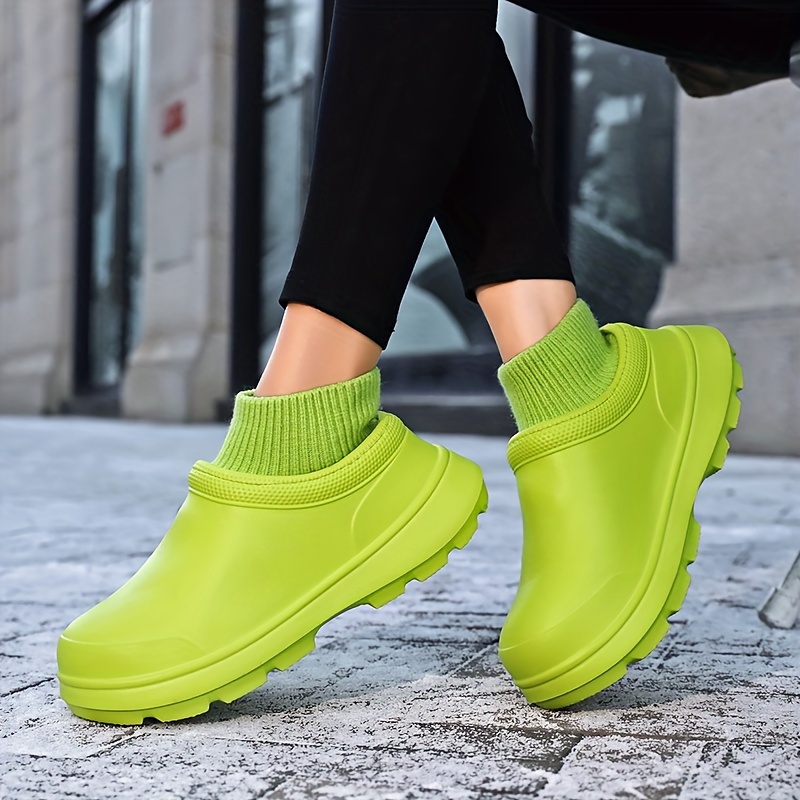 womens knit stitching chef work shoes solid color waterproof slip on shoes outdoor garden work shoes details 3